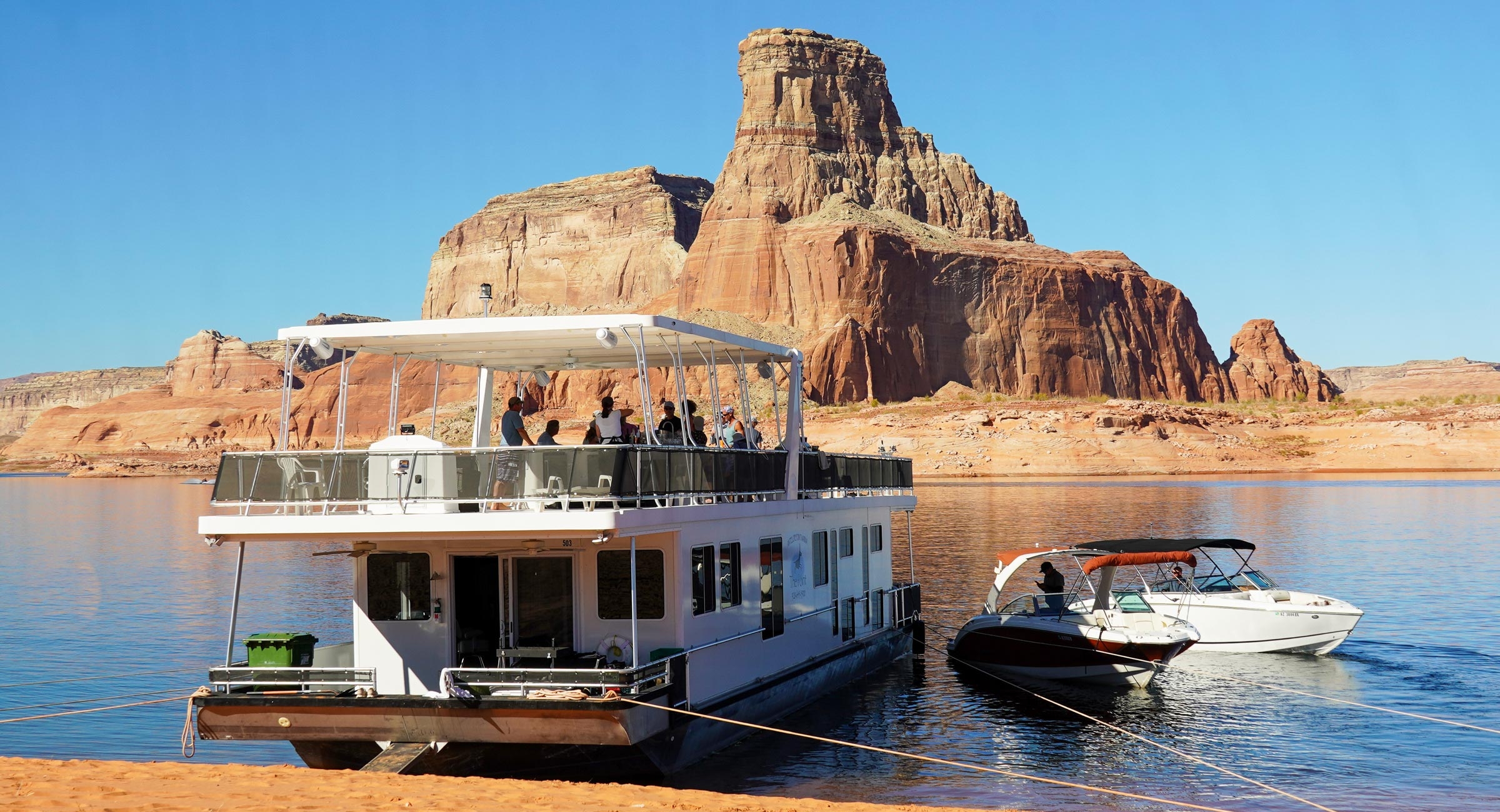 lake-powell-private-boat