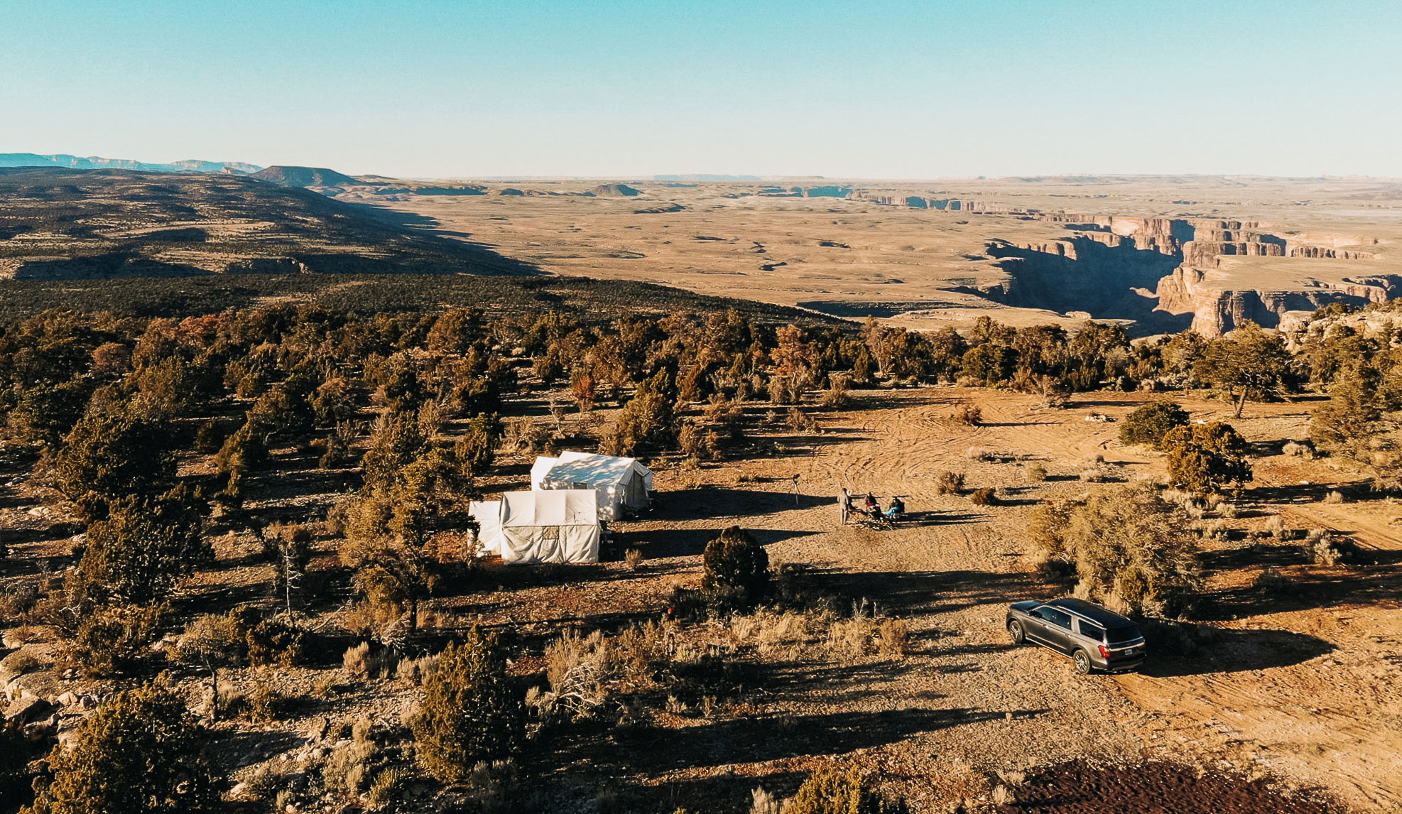 An EXP luxury camp in the desert not far from the East Rim of the Grand Canyon.