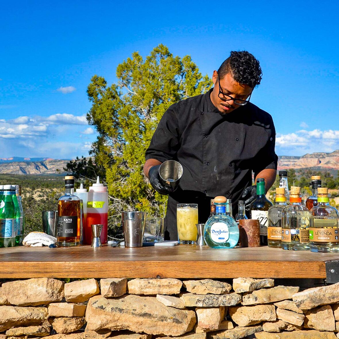 mixologist-zion-luxury-camping